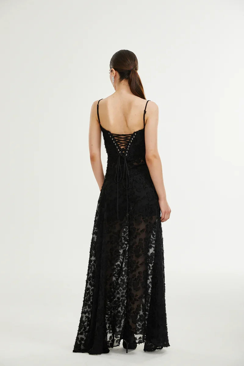 Vestido Longo Renda Floral Exclusiva e Caimento Fluido de Luxo