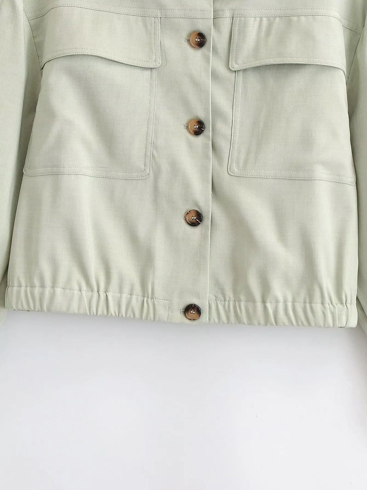Conjunto Minimalista Abotoamento Simples e Calça de Corte Reto