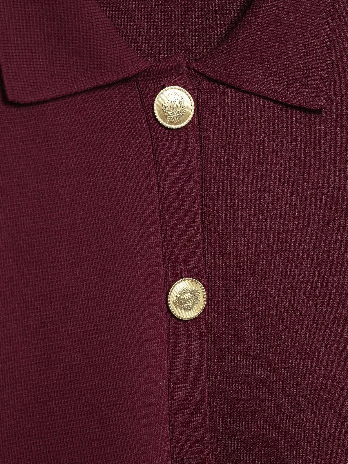 Conjunto Luxo Vermelho em Malha de Alta Densidade – Cardigã e Saia